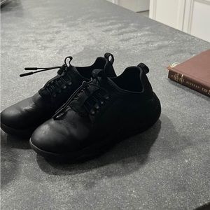 Size 5 Black Clove Sneakers